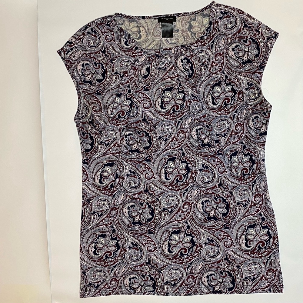Ann Taylor Sleeveless Paisley Top Size S